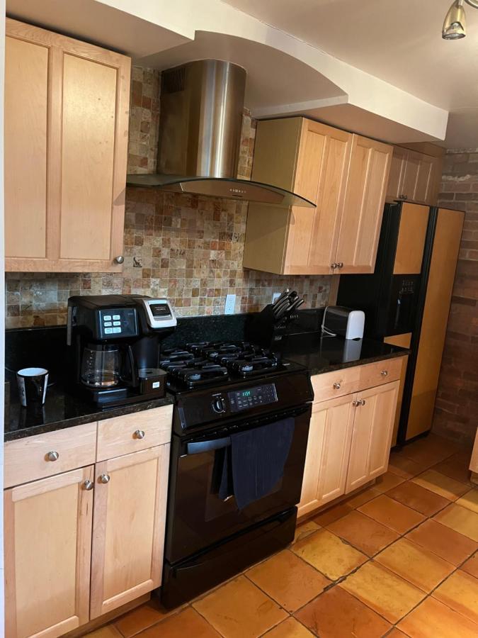Full Loft-Style Apartment Near Omni Ню Хейвън Екстериор снимка